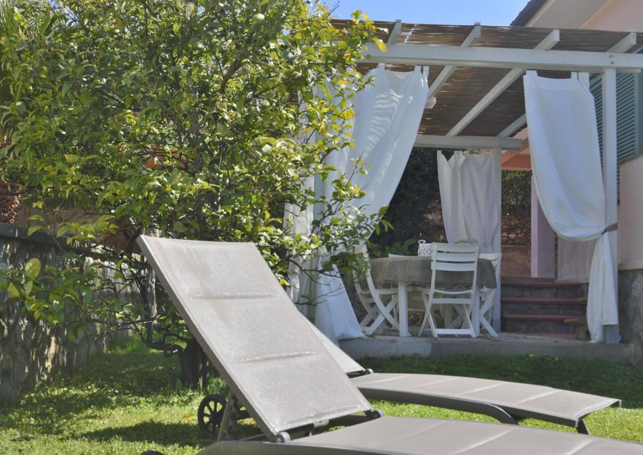 Villa Fiore Apartments Portoferraio Exterior photo